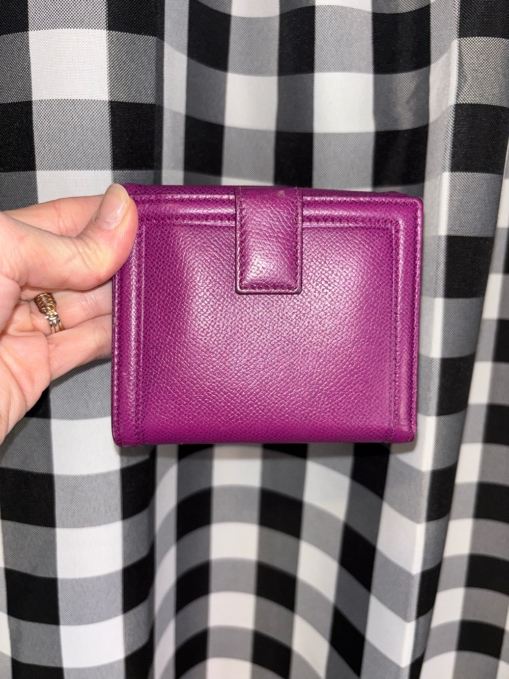 Salvatore Ferragamo Raspberry Pink Vara Bow Wallet EUC - Picture 2 of 10